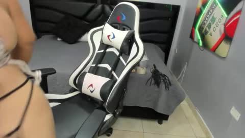 Snapshot of sara_bdsm chatting on October 2025 03:11:02 PM sara_bdsm online show from October 2025 03:11:02 PM