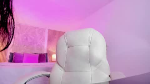 Sara online show from December 2025 07:31:01 PM