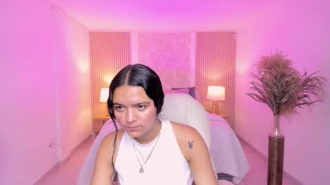 Sara online show from December 2025 09:57:01 PM