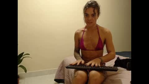 sara_johnson__ online show from February 2025 11:26:02 PM