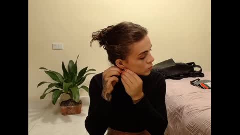 sara_johnson__ online show from February 2025 02:20:02 PM