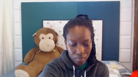 S A R A online show from October 2025 11:44:01 AM