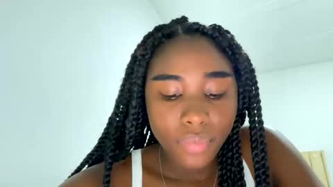 Sara online show from September 2025 10:09:01 PM