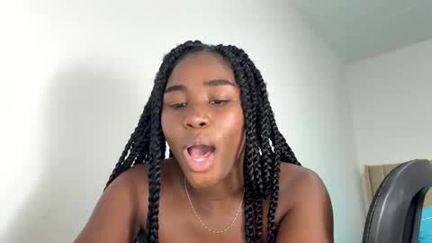 Sara online show from September 2025 09:50:01 PM