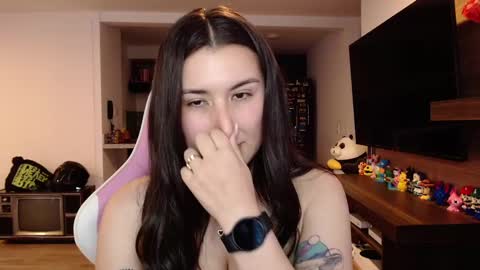 Snapshot of sara_sunrise_ chatting on January 2025 06:23:01 PM Sara online show from January 2025 06:23:01 PM