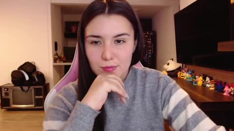 Snapshot of sara_sunrise_ chatting on January 2025 07:18:01 PM Sara online show from January 2025 07:18:01 PM