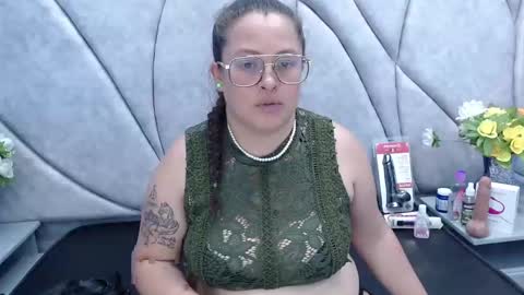 sara_thonson_ online show from February 2025 08:59:02 AM