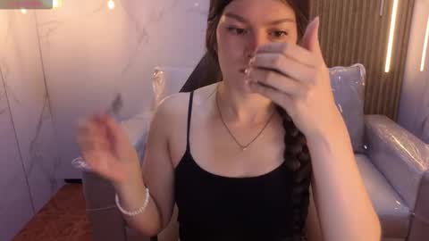 sara_valderrama_ online show from December 2025 11:26:02 AM