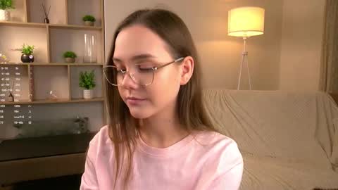 Im Sara  online show from December 2025 07:33:02 PM