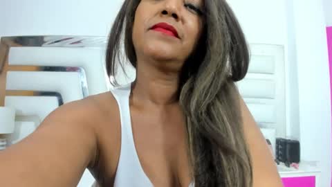 Sara online show from February 2025 07:17:02 PM