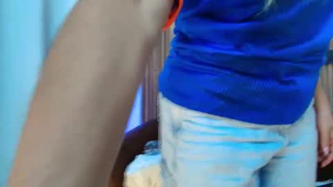 Snapshot of sarablonde_t chatting on July 2026 04:33:02 PM sarablonde_t online show from July 2026 04:33:02 PM