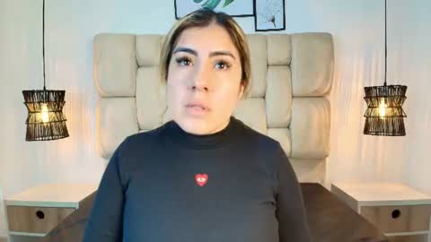 Snapshot of sarablonde_t chatting on July 2026 07:27:02 PM sarablonde_t online show from July 2026 07:27:02 PM