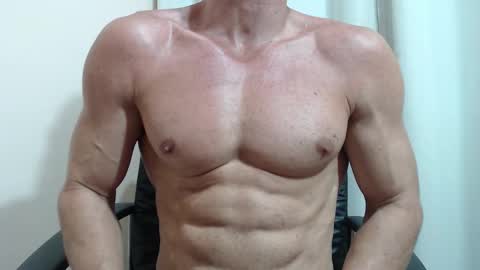 saradorj92 online show from January 2026 02:28:01 AM