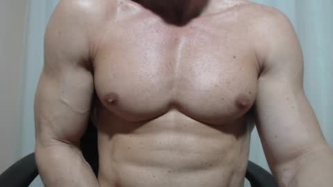 saradorj92 online show from April 2026 04:46:01 AM