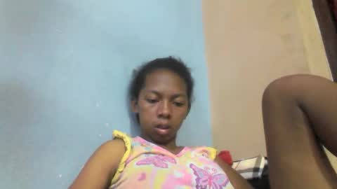 sarah146341 online show from April 2026 06:43:01 PM