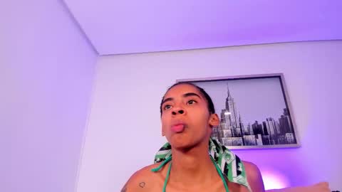 sarah_ashbourne online show from November 2025 03:59:02 AM