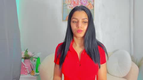 Snapshot of sarah_blake_ chatting on May 2026 08:08:01 AM Sara online show from May 2026 08:08:01 AM