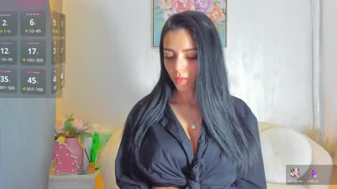 Snapshot of sarah_blake_ chatting on May 2026 09:39:01 AM Sara online show from May 2026 09:39:01 AM