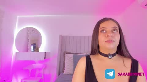 Snapshot of sarah_bonneth chatting on December 2025 11:19:01 AM Sarah Bonneth online show from December 2025 11:19:01 AM