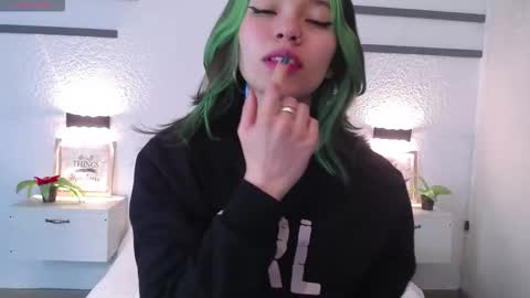 Sarah online show from February 2026 02:37:02 PM