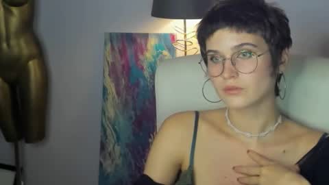 Snapshot of sarah_desire01 chatting on September 2025 01:35:01 PM Sarah online show from September 2025 01:35:01 PM