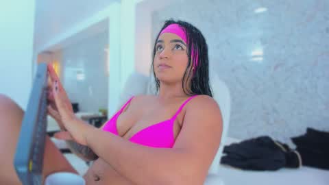 sarah online show from October 2025 12:17:01 PM