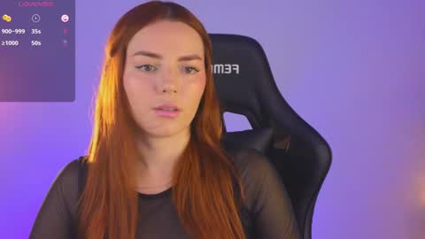 Snapshot of sarah_swtt chatting on January 2025 02:40:01 AM - next broadcast 28 nov  7 pm Col online show from January 2025 02:40:01 AM