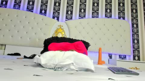 Sarah online show from January 2025 02:19:02 AM