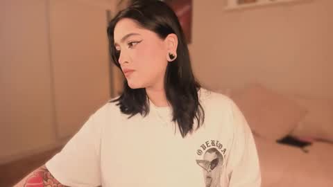   online show from October 2025 06:10:01 AM