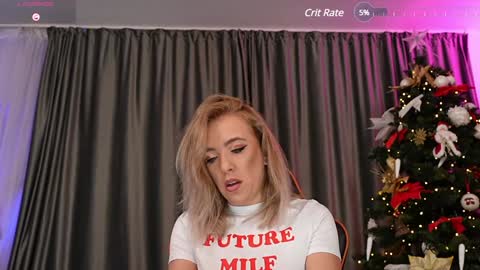 Snapshot of sarahjadore chatting on December 2024 07:42:02 PM Sarahjadore online show from December 2024 07:42:02 PM