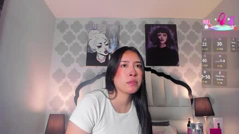 Sarah online show from November 2025 07:49:02 PM