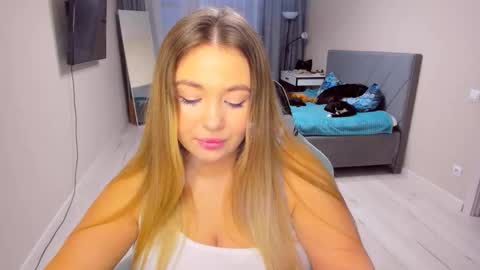 Sarah online show from March 2026 02:45:01 PM