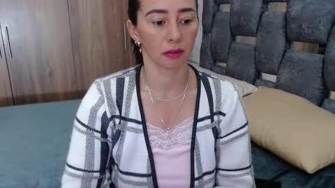 Lia online show from March 2025 12:44:02 PM