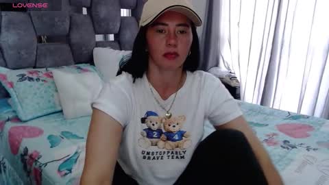 Lia online show from October 2025 03:53:01 PM