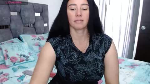 Lia online show from October 2025 04:18:01 PM
