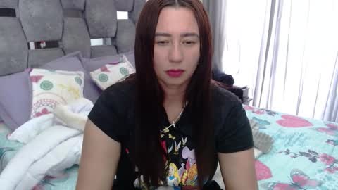 Lia online show from November 2025 05:26:01 PM