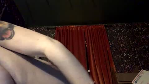 sarahsweetie17 online show from October 2025 03:40:01 AM