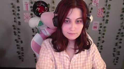 Snapshot of sarakinski chatting on February 2025 04:40:01 PM Sara online show from February 2025 04:40:01 PM