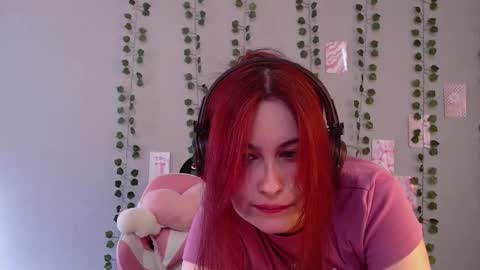 Snapshot of sarakinski chatting on September 2025 07:30:02 AM Sara online show from September 2025 07:30:02 AM