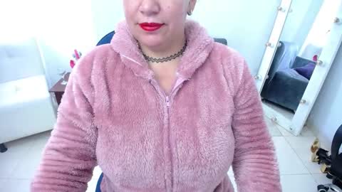 Snapshot of saralovens chatting on September 2025 02:28:01 PM Saraloves online show from September 2025 02:28:01 PM