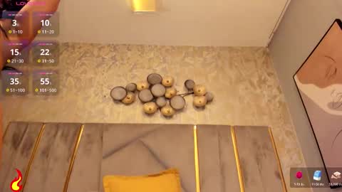   online show from October 2025 04:52:02 PM