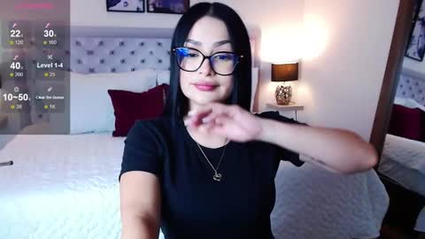   Sara  online show from February 2025 03:03:01 PM