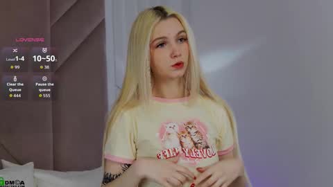 Snapshot of saramist chatting on November 2025 01:41:02 AM saramist online show from November 2025 01:41:02 AM