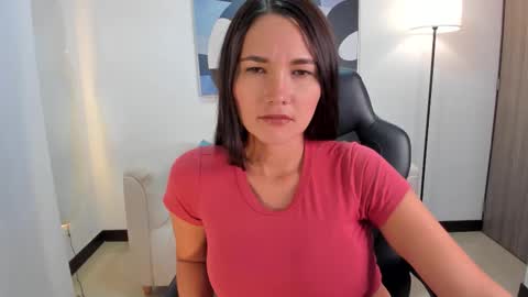 Snapshot of saraparkerx chatting on September 2025 04:06:01 AM I am Sara online show from September 2025 04:06:01 AM