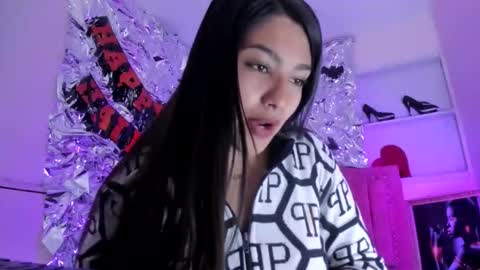 sarastonesx online show from November 2025 12:18:01 PM