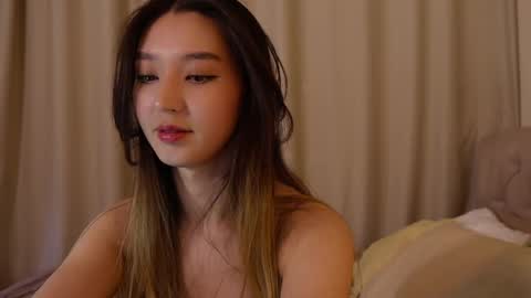 Shara online show from December 2024 01:02:02 PM