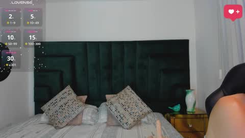      online show from October 2025 02:12:01 AM