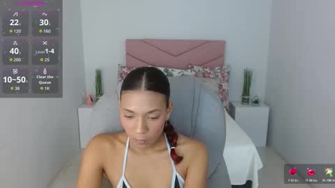 Saray Vega online show from October 2025 07:41:01 PM