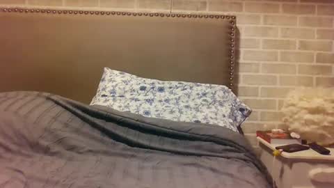 Snapshot of saretta46 chatting on December 2024 01:01:02 AM Sara online show from December 2024 01:01:02 AM