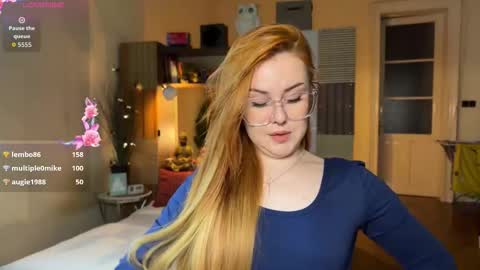 Veronika online show from November 2025 07:37:01 PM
